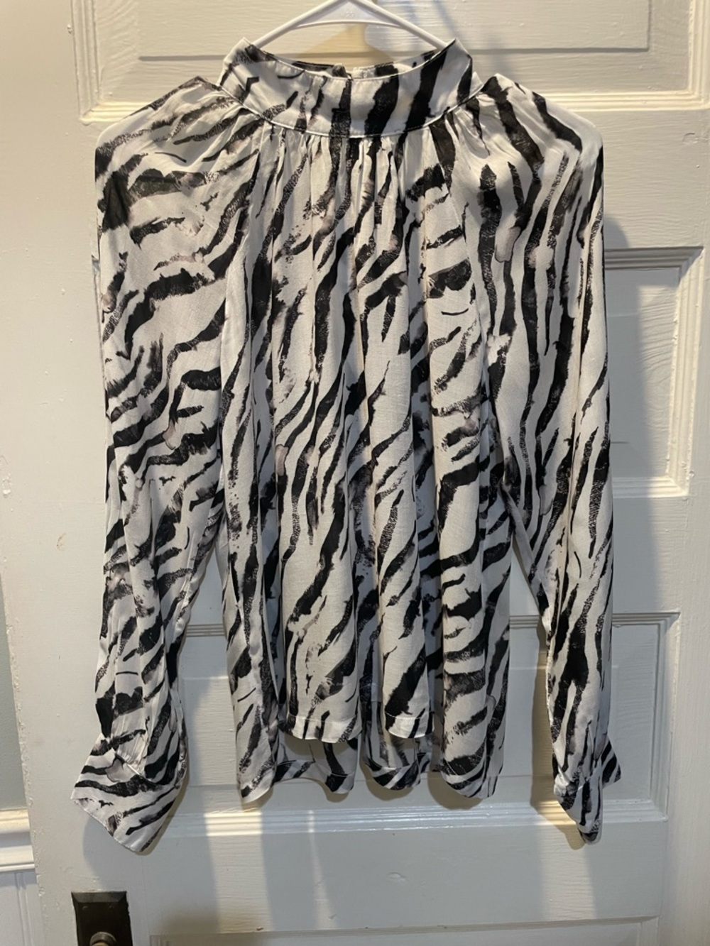 Bella Dahl Black & White Zebra Print Blouse, Size Small